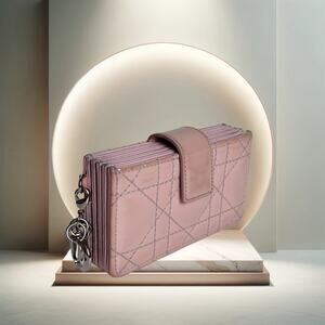 Christian Dior Lady Dior 5-gusset Card Holder (Sand)